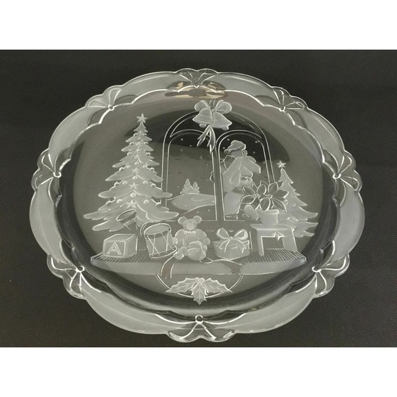 Mikasa Huge Serving Platter Plate Clear Frosted Glass Winter Christmas Scene 14" - Picture 4 of 9